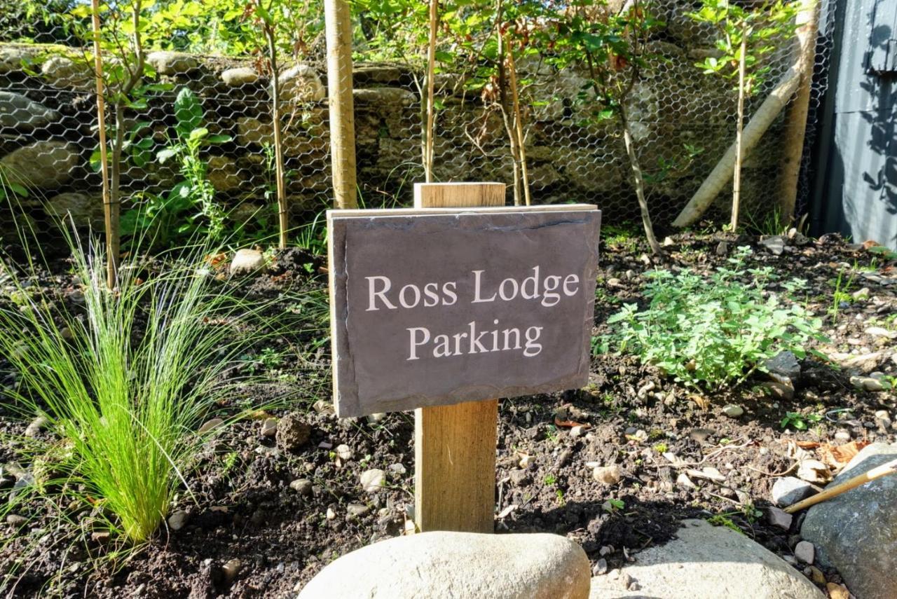 Ross Lodge Comrie Exteriér fotografie